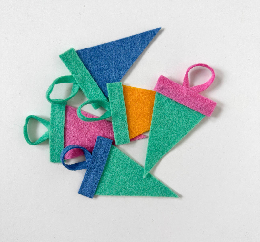 Custom mini pennant : retro colors: Default : mixed (one of each color)