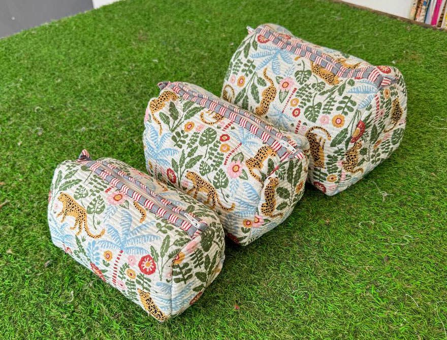Tiger Printed Cotton Quilted Bag Zipper Cosmetic Women Bags